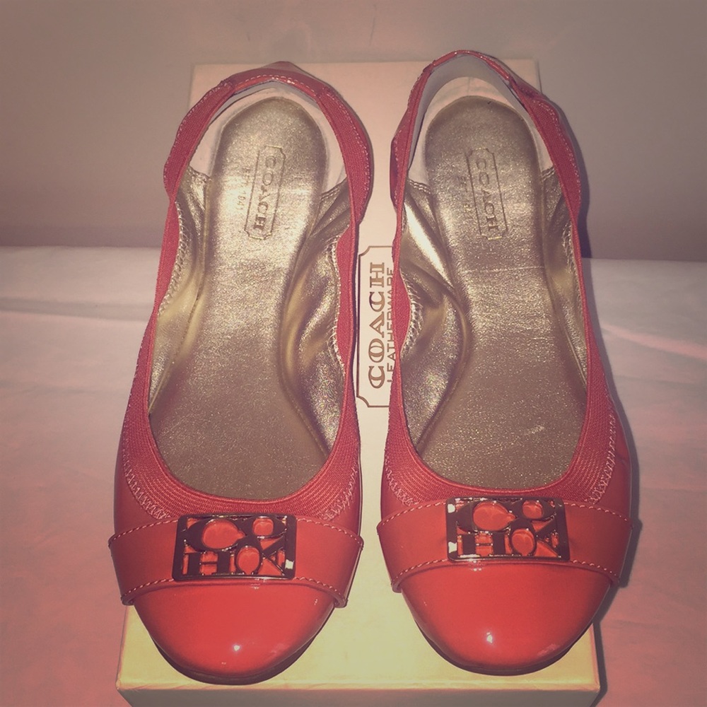 Coach flats